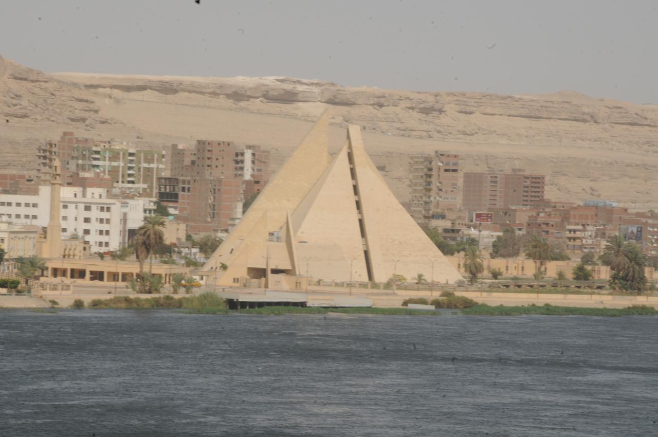 King Akhenaton Hotel Menia Exterior foto